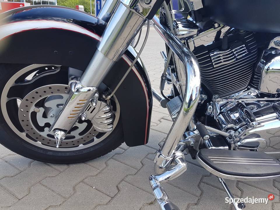 Harley davidson street glide FLHX chopper