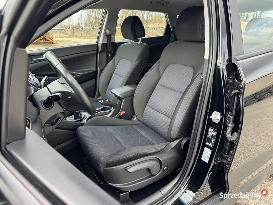 Hyundai Tucson 16 BENZYNA Klimatronik Nawigacja gniazdo SD Konin