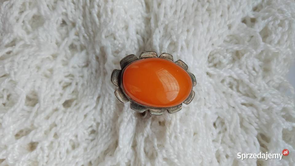 Autorski Srebrny pierścionek z bursztynem Nakło nad Notecią