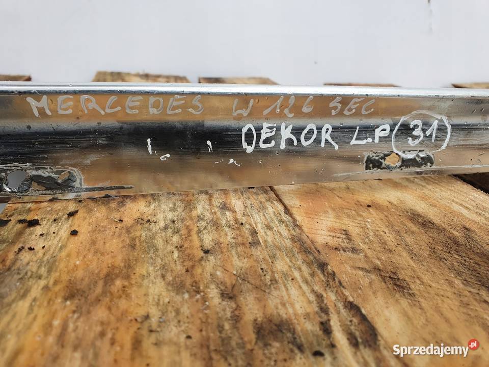 Mercedes W126 C126 SEC LISTWA SZYBY LEWA sprzedam