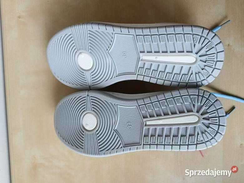 Wyprzedaż Sneakersy damskie r 39 białoszare z sprzedam