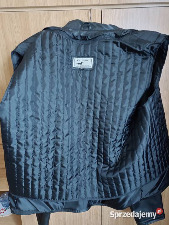 Skórzana czarna kurtka z podpinką Tychy