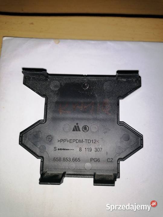 Kratka środkowa zderzaka przedniego skoda KAMIQ Skwierzyna