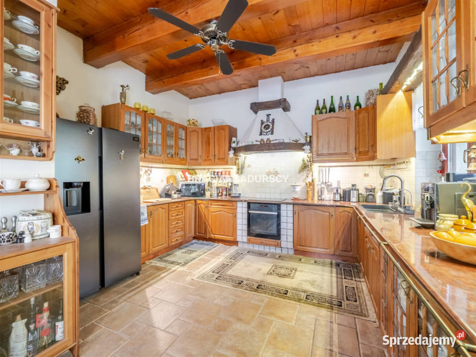 sprzedaży domu 322m2 Cholerzyn