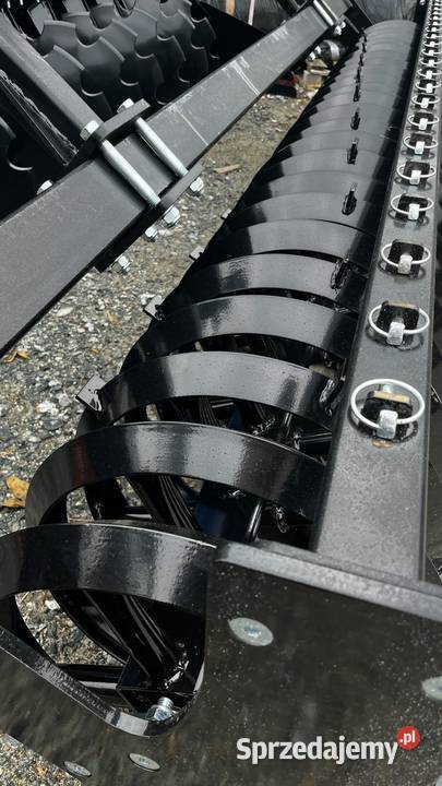 Brona talerzowa MetalTechnik 30m wał daszkowy Piątek