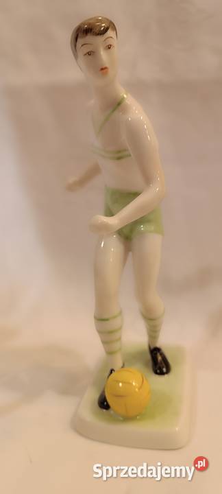 Figurka piłkarza z porcelany Hollóhza Węgry