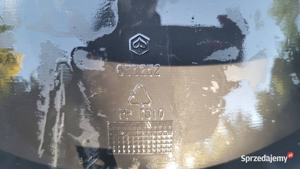PIAGGIO CARNABY dol plug nadkole wypelnienie Piła sprzedam