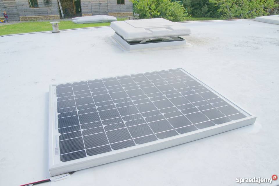 Przyczepa kempingowa 545 6 osobowa 1500 DMC Rok produkcji 2003 Strzelin