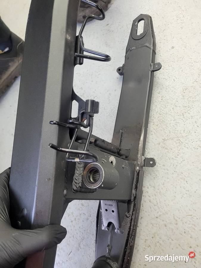 KAWASAKI Z900 Z 900 24 OEM WAHACZ Nowy Tomyśl