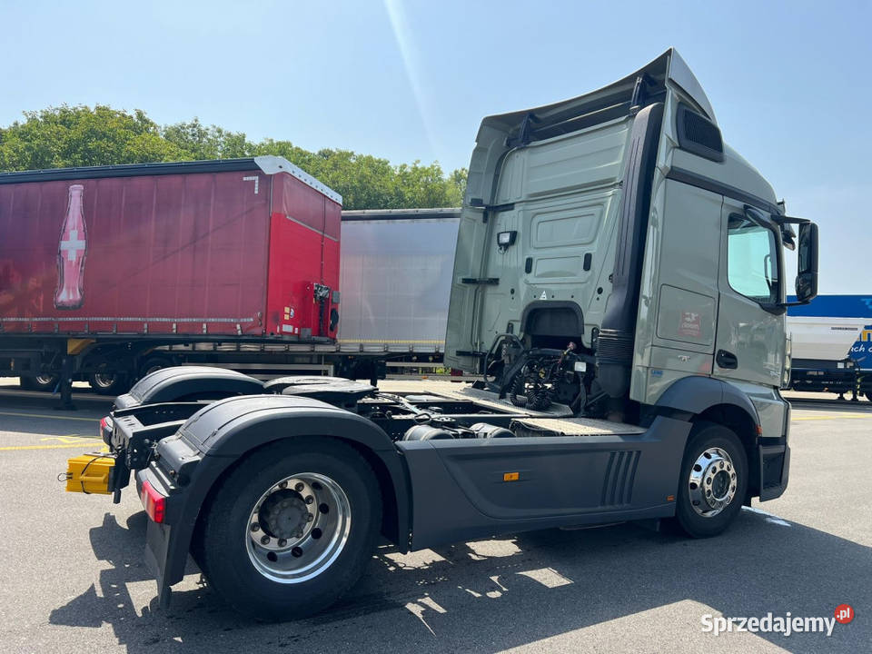 Ciagnik z Eur 6 Mercedes Warszawa
