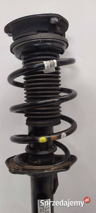 SKODA KAROQ ZWROTNICA PRAWY PRZÓD 15 TSI osobowe Zwrotnice