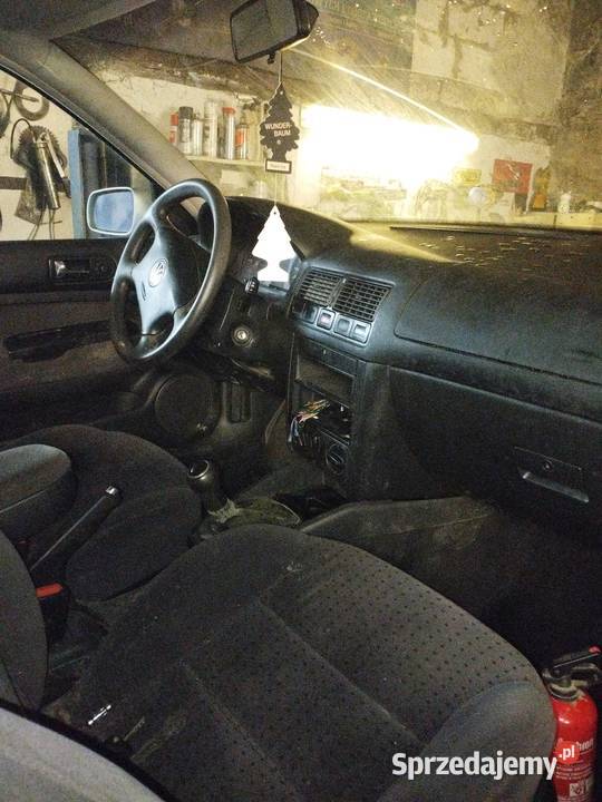 Volkswagen Golf 4 VW 19 TDI 110 diesel Pasłęk