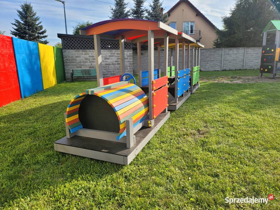 LOKOMOTYWA NA PLAC ZABAW SMERF żółty/złoty Marki