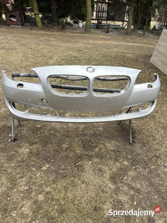 Zderzak vanosy silnika BMW 528i N20 Tołcze