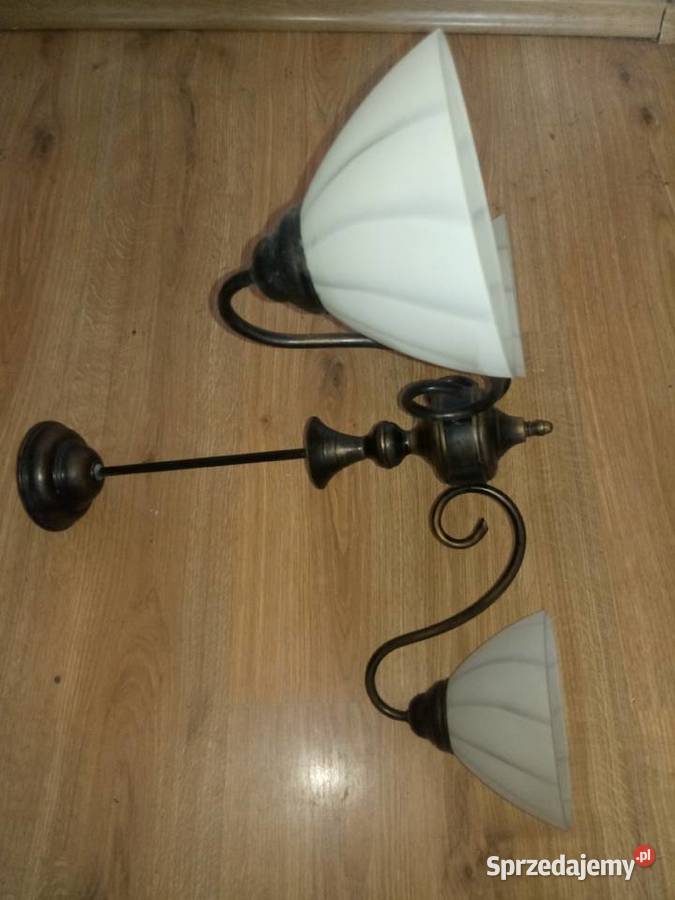 Żyrandol rodem z PRL u Vintage Zawiercie