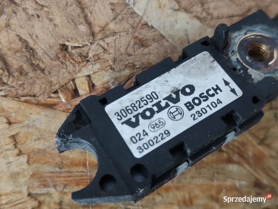 Czujnik Uderzenia Volvo Xc90 I 30682590 Bosch sprzedam