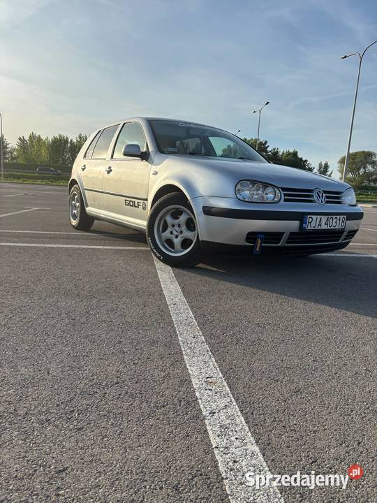 2001 Volkswagen golf nieuszkodzony sprzedam