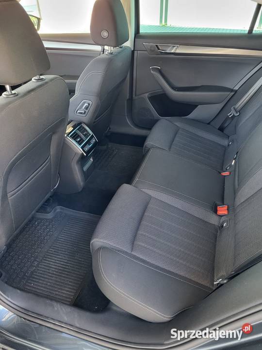 Skoda superb wersja Style 20 automat Diesel 200 Nowa Sarzyna