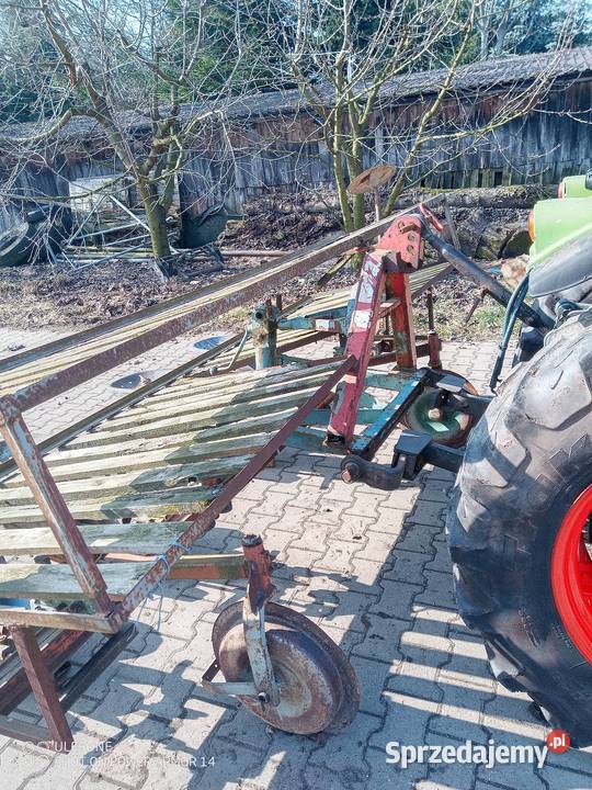 Sadzarka do truskawek warzyw rozsady Nowy Janów