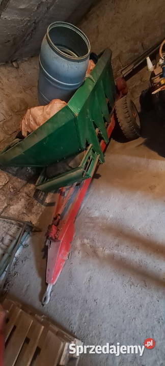 Rozsiewacz wapna łodzkie Błaszki Gołuchów
