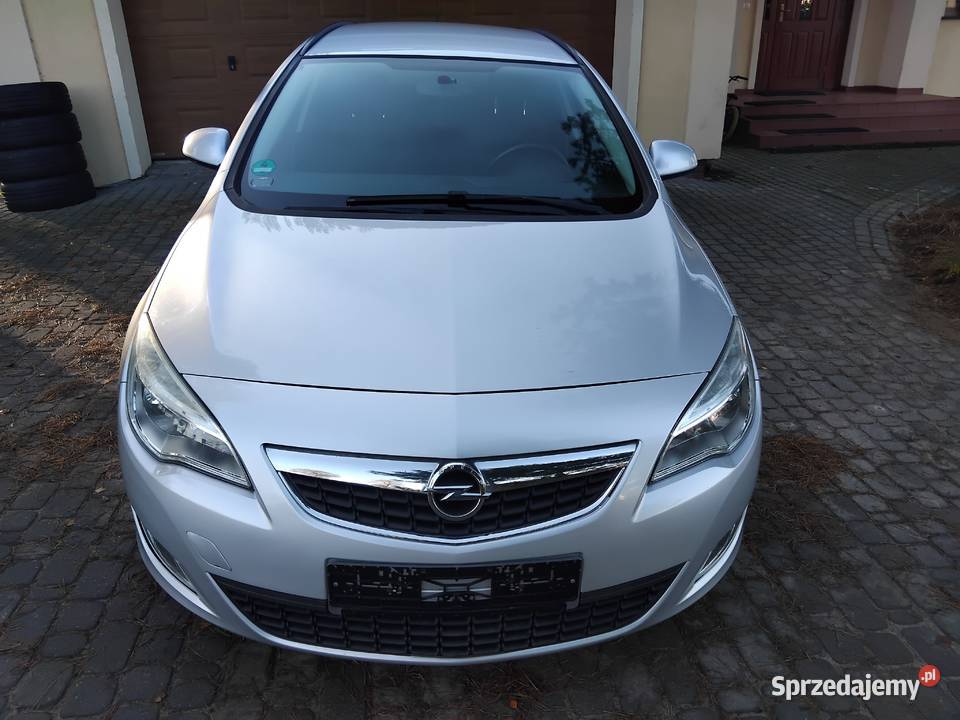 Opel Astra 4 14 benzyna 140 2012r Białystok