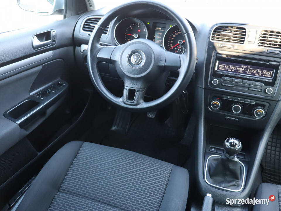 VW Golf 16 TDI srebrny Katowice