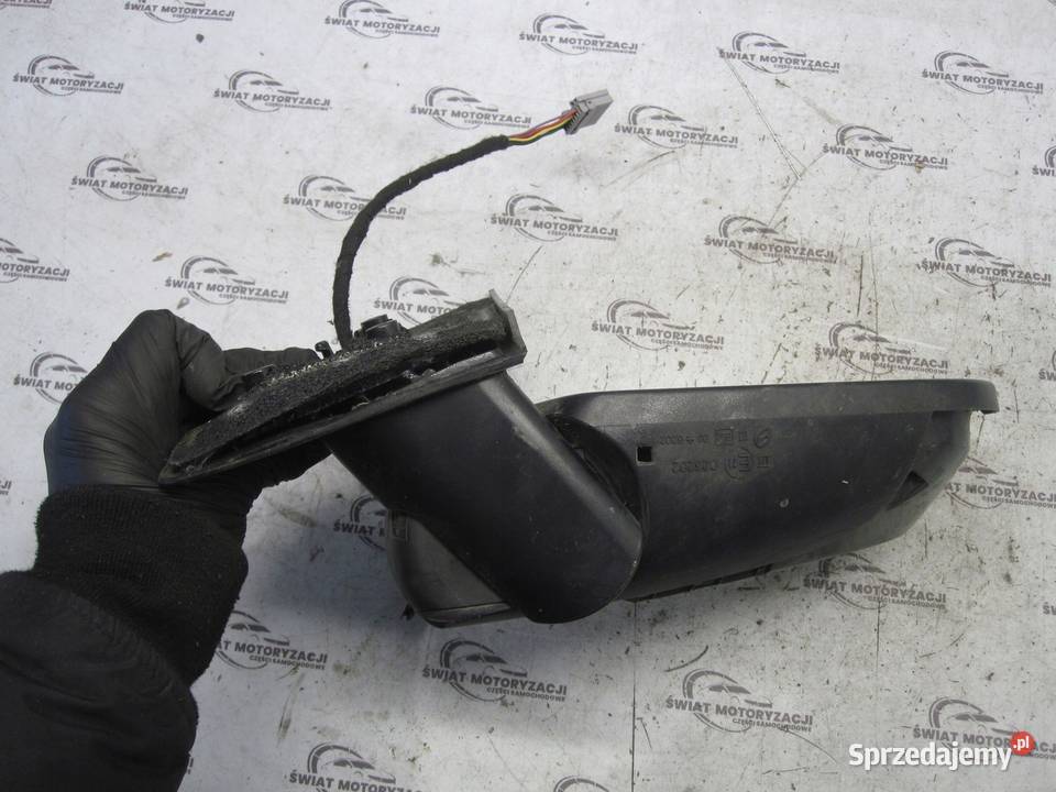 QASHQAI I J10 LIFT 11r lusterko prawe E11026202 osobowe