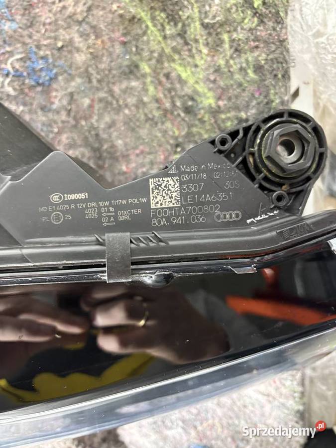 LAMPA Prawa PRZEDNIA PRZÓD AUDI Q5 80A941035 osobowe Lampy przednie Jabłonna