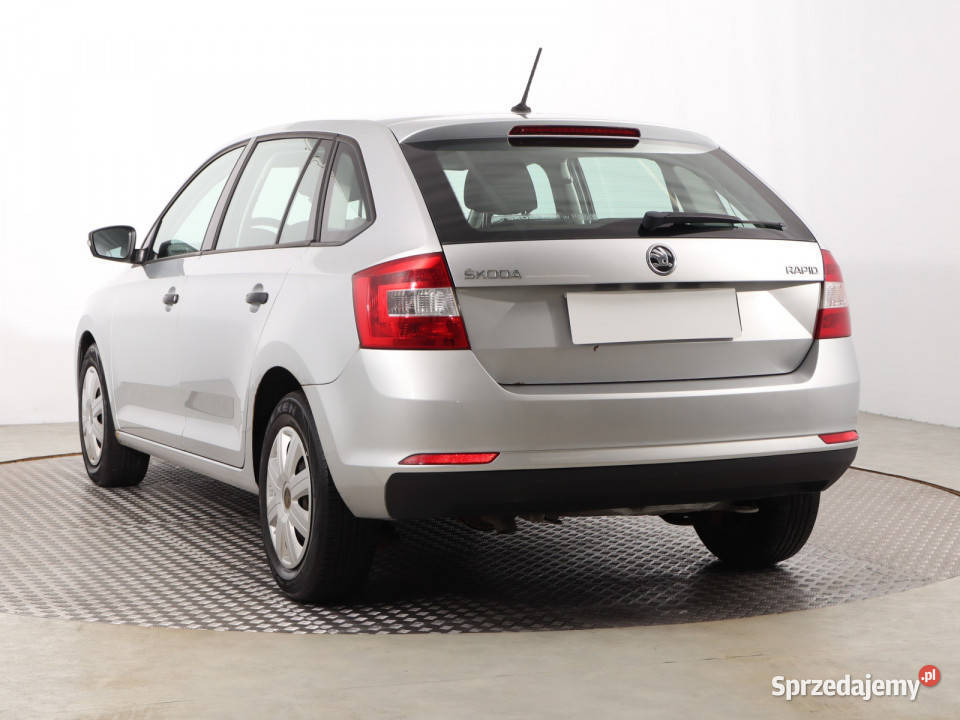 Skoda Rapid Spaceback 14 TDI gniazdo USB Katowice