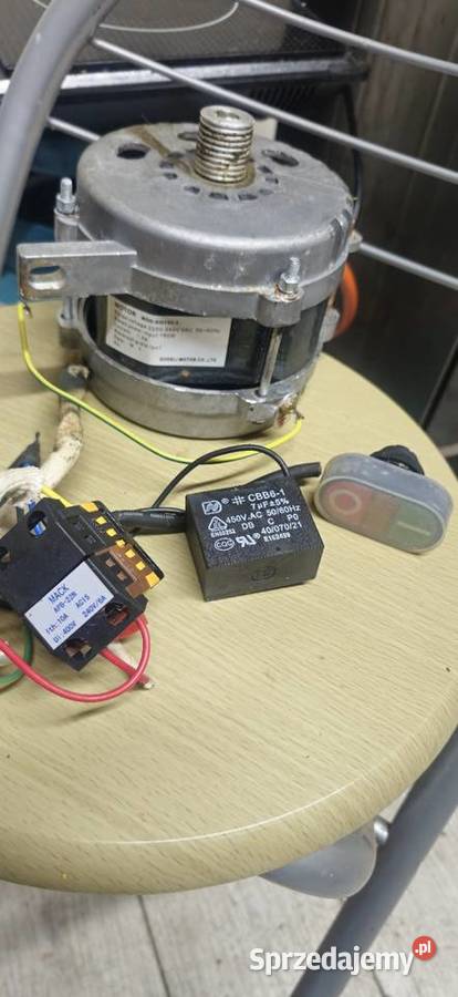 Kompletny silnik 180w do krajalnicy wyłącznik Polanów sprzedam