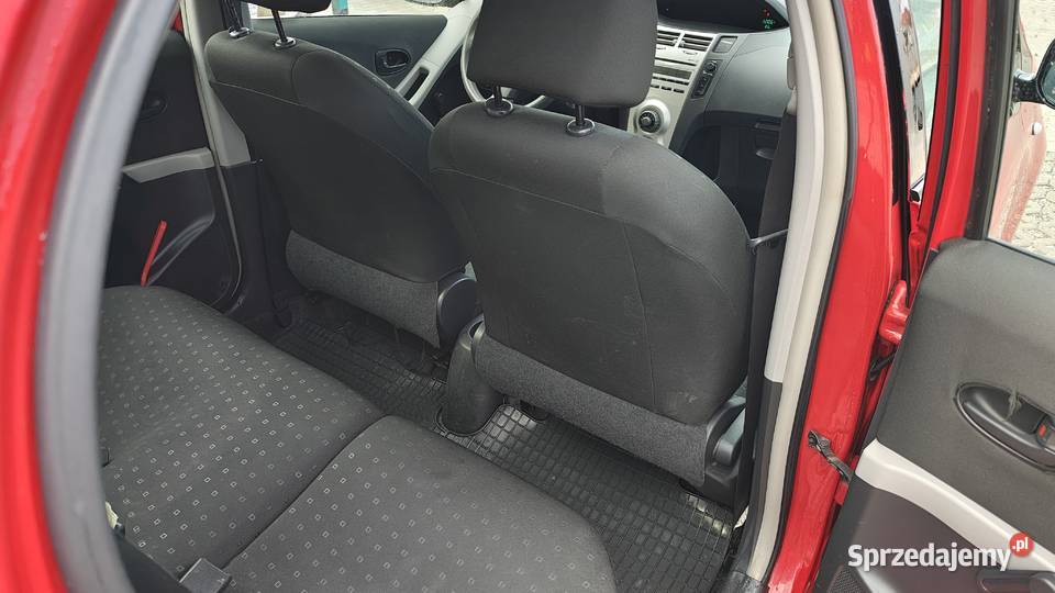 Toyota Yaris 2 10 Benzyna Salon Klimatyzacja Yaris Rokietnica sprzedam