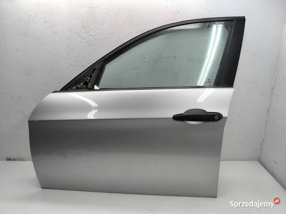 DRZWI LEWY PRZÓD TITANSILBER BMW E90 E91 osobowe