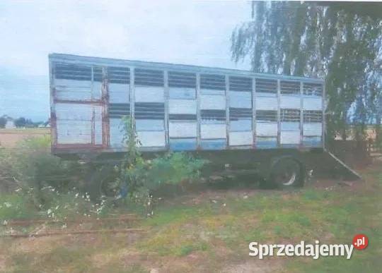Syndyk sprzeda przyczepę ciężarową do przewozu Rybno