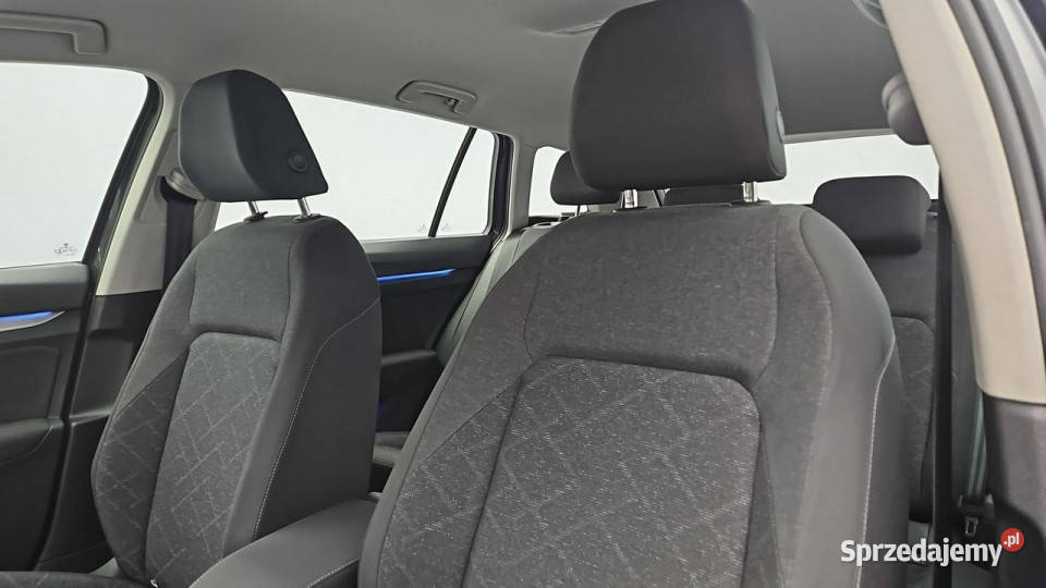 Volkswagen Golf VIII 20 TDI Life Z Polskiego czujnik zmierzchu Warszawa