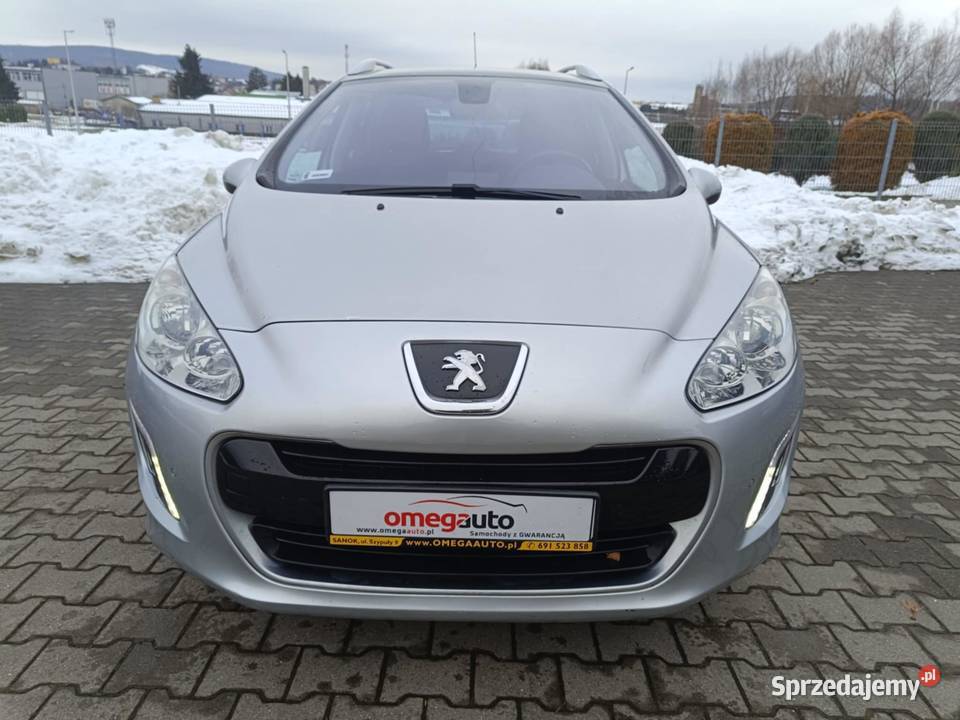 Peugeot 308 I SW Facelifting 16 VTI 120 2012 światła przeciwmgielne Sanok