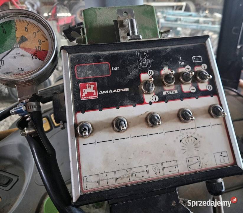 Opryskiwacz zawieszany Amazone UF1200 18 metrów Zawieszane Strzelin