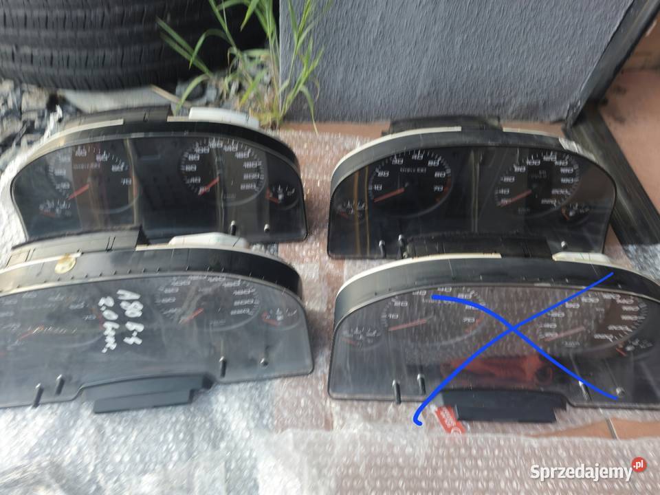 Licznik Audi 80 B4 benzyna 20 UN4 Chojnów