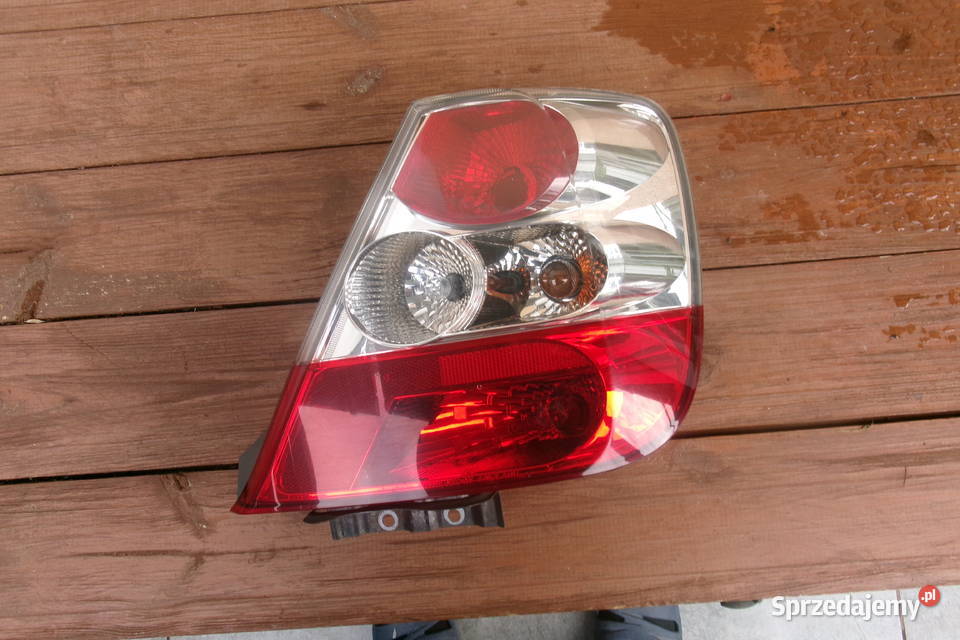 sprzedam lampe tylną honda civic Lampy tylne Oświetlenie