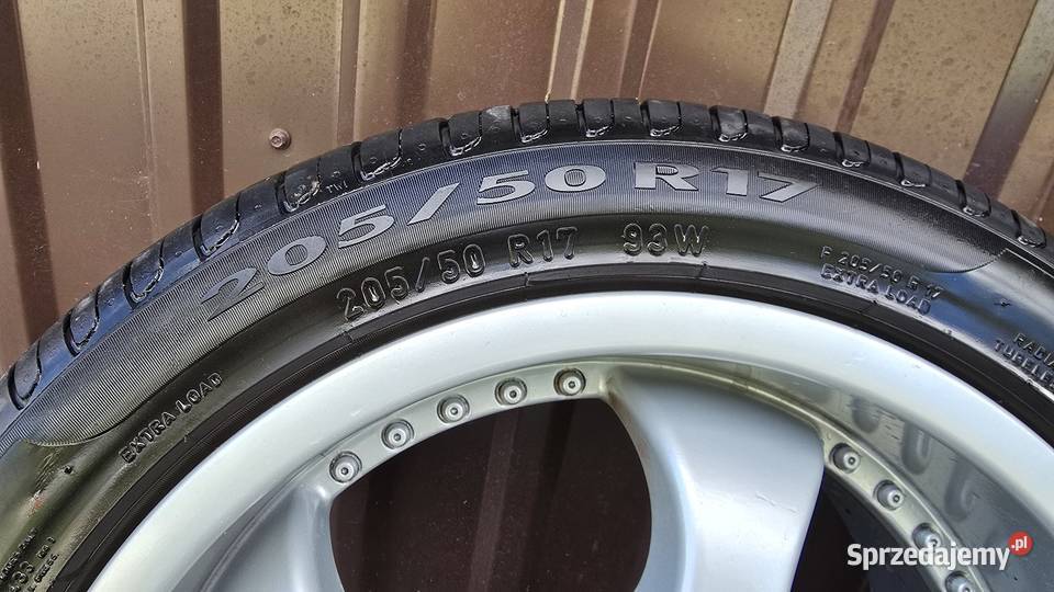 Koła aluminiowe Ford 4x108 z oponami letnimi Średnica 17" Czarna Woda