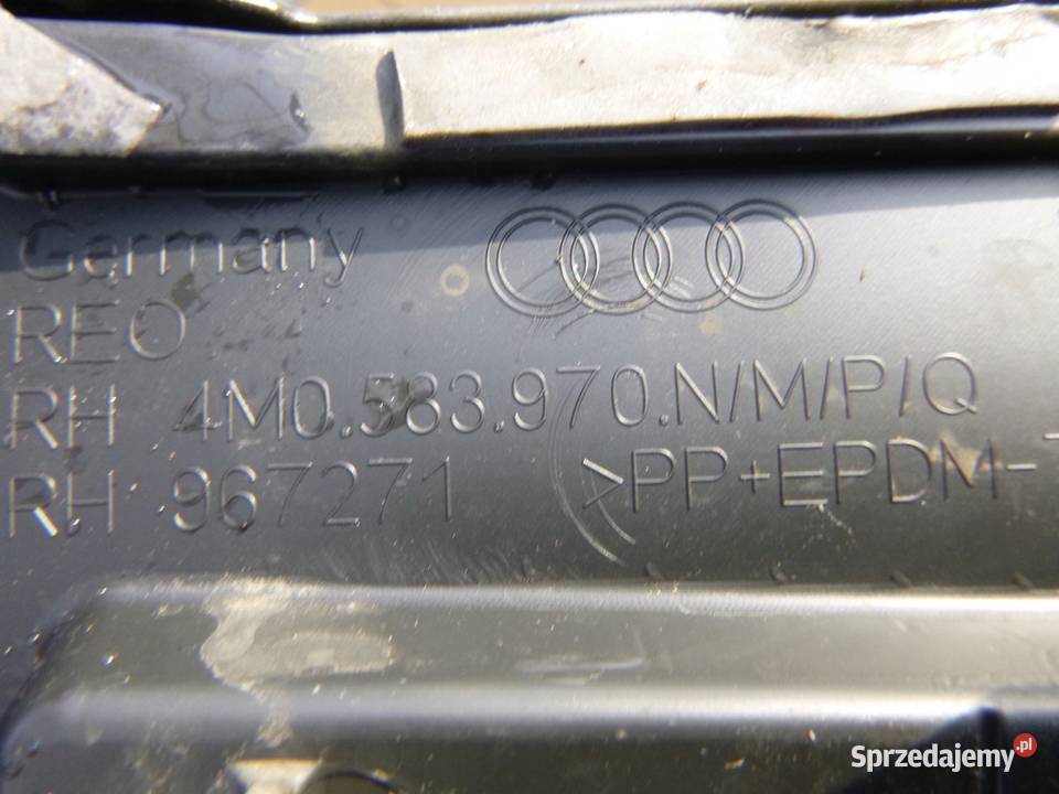 AUDI Q7 SQ7 LISTWA NA DRZWI TYLNA PRAWA 2020