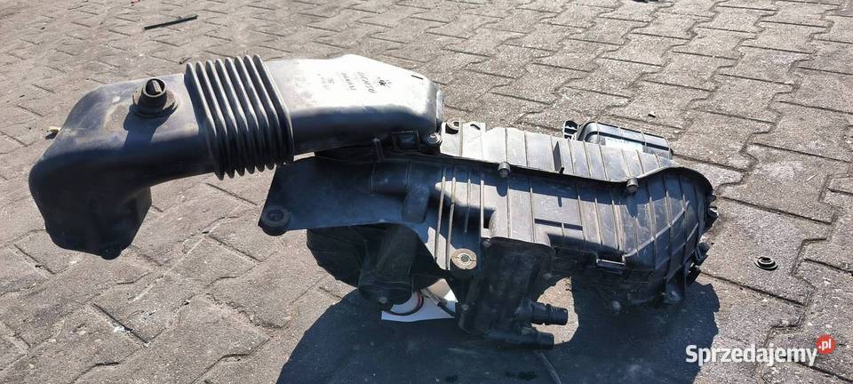 NAGRZEWNICA RENAULT TRAFIC III 8200410495C osobowe Lipno