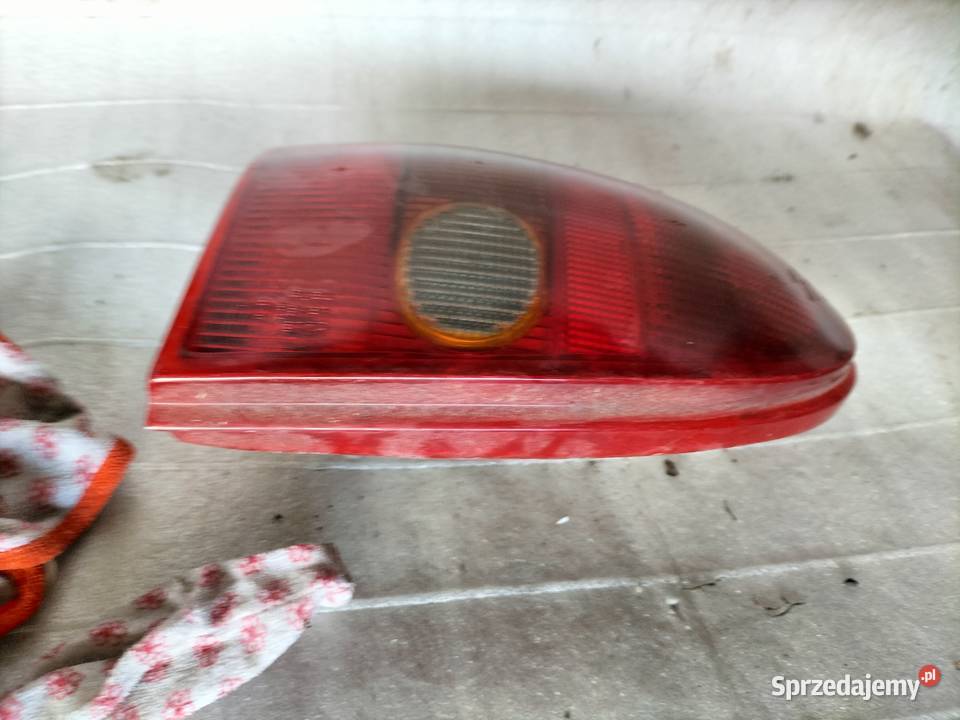 Lampa lewa tylna tył Opel Corsa B 3D