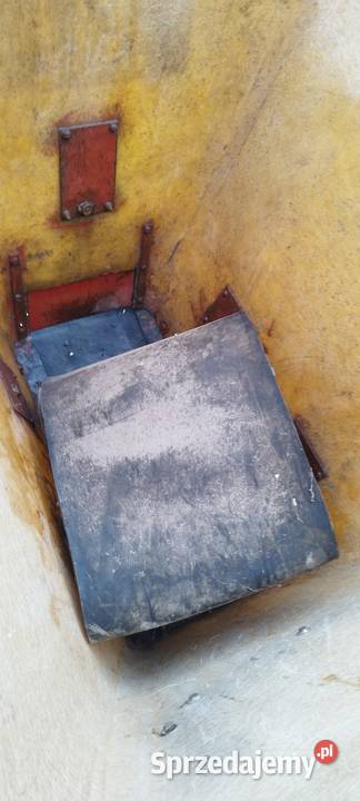 Rozsiewacz KOS Rozsiewacze nawozów łódzkie Nowy Kawęczyn