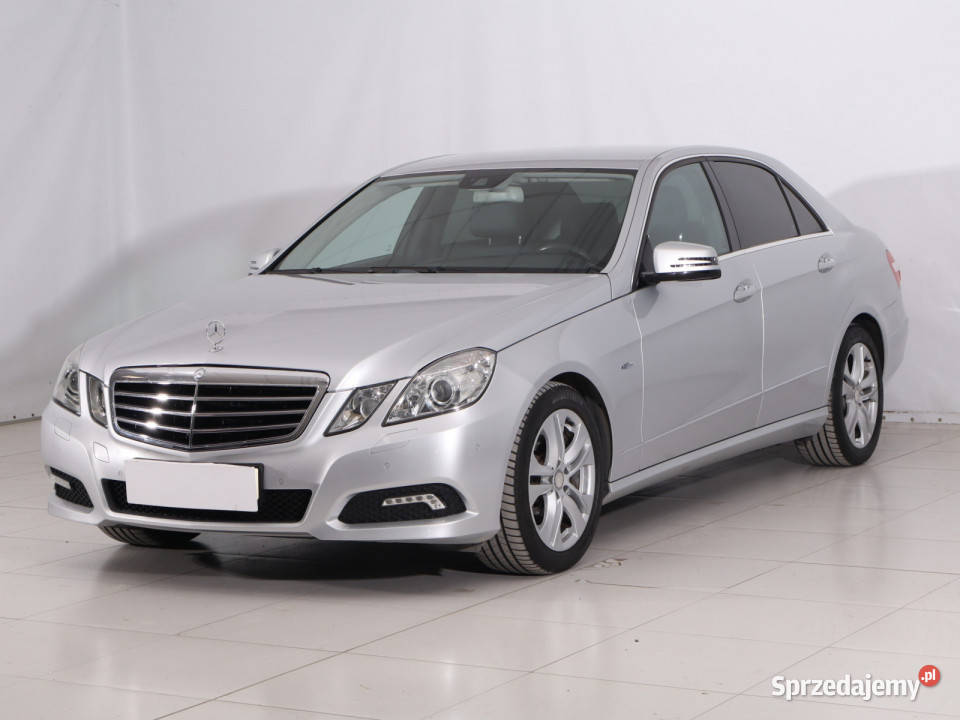 Mercedes E E 200 ASR (kontrola trakcji) mazowieckie Piaseczno