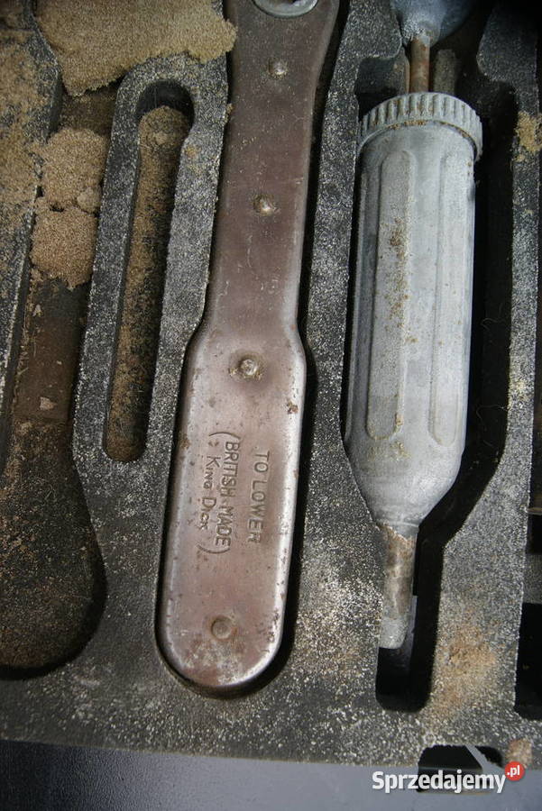 KLUCZE SAMOCHODOWE STARE ASTON MARTIN JAGUAR