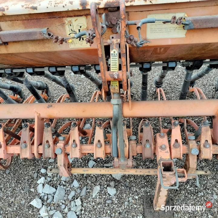 WARTSILA Siewniki zbożowy 3m Wilkołaz Drugi sprzedam