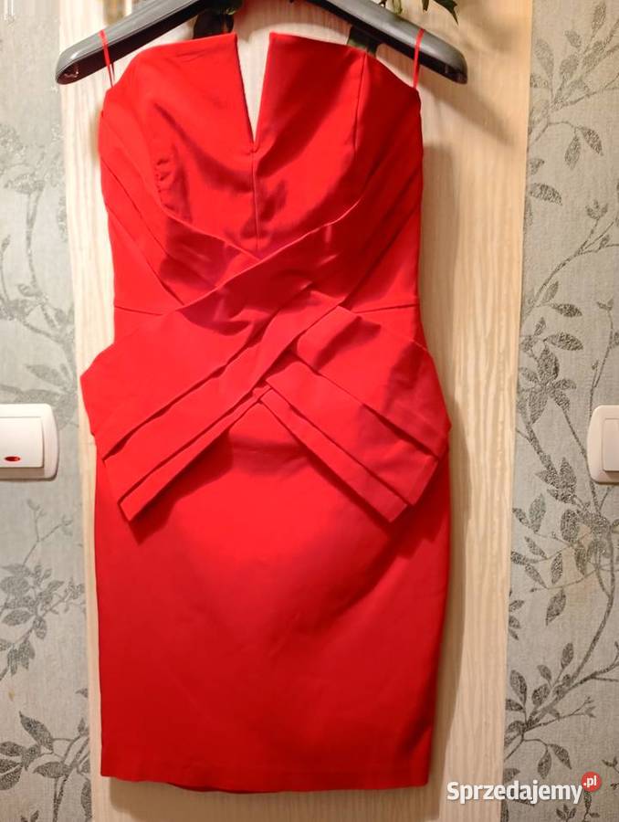 Sprzedam elegancką sukienkę rozmiar 34 czerwony Sosnowiec