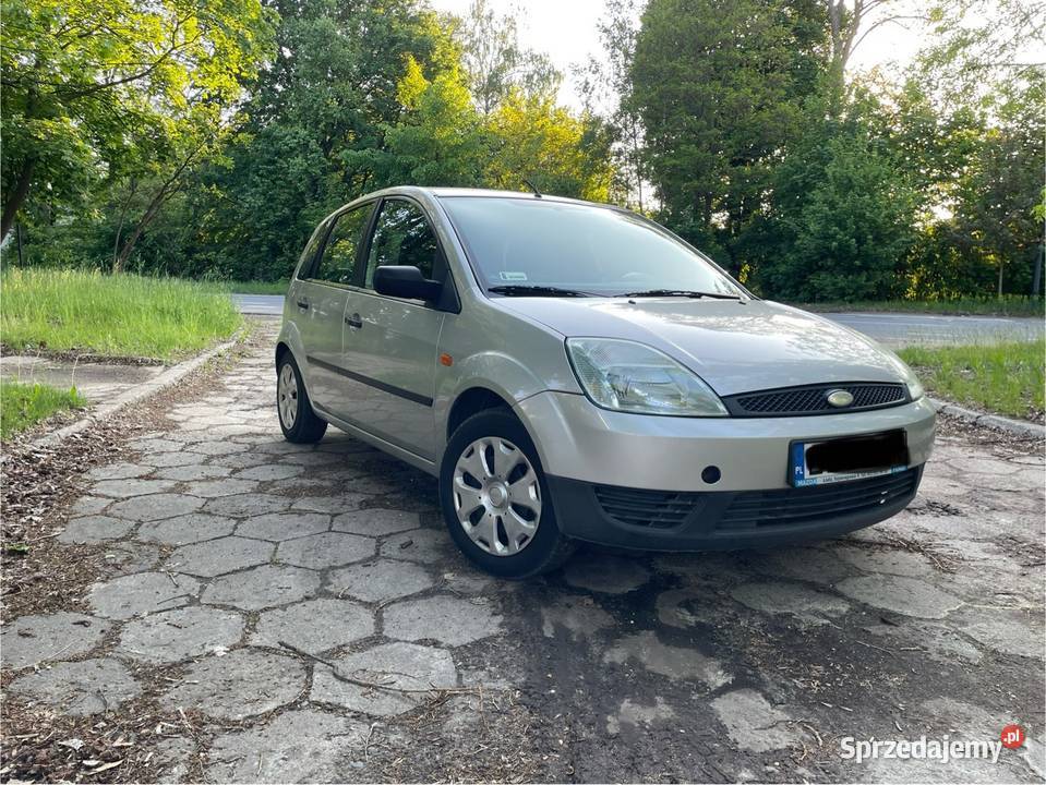 Ford fiesta mk6 benzyna 14 właściciela 10 lat