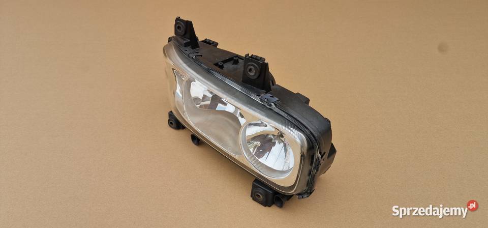MERCEDES ATEGO II 2 REFLEKTOR LAMPA PRAWA Bieleń