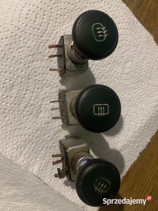 BMW e12 włącznik ogrzewania szyby tył